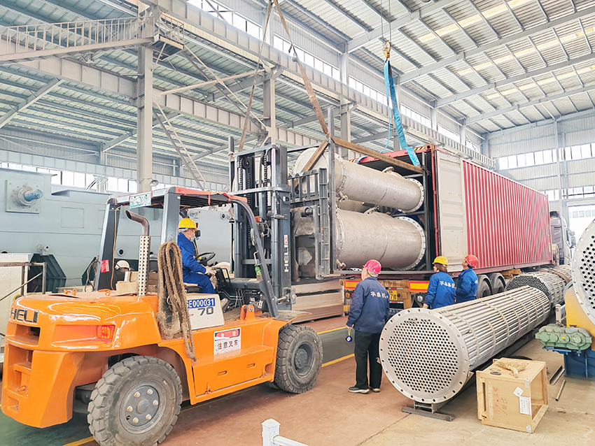 華泰集團(tuán)承攬的100TPD葵花籽餅浸出項(xiàng)目發(fā)往波蘭