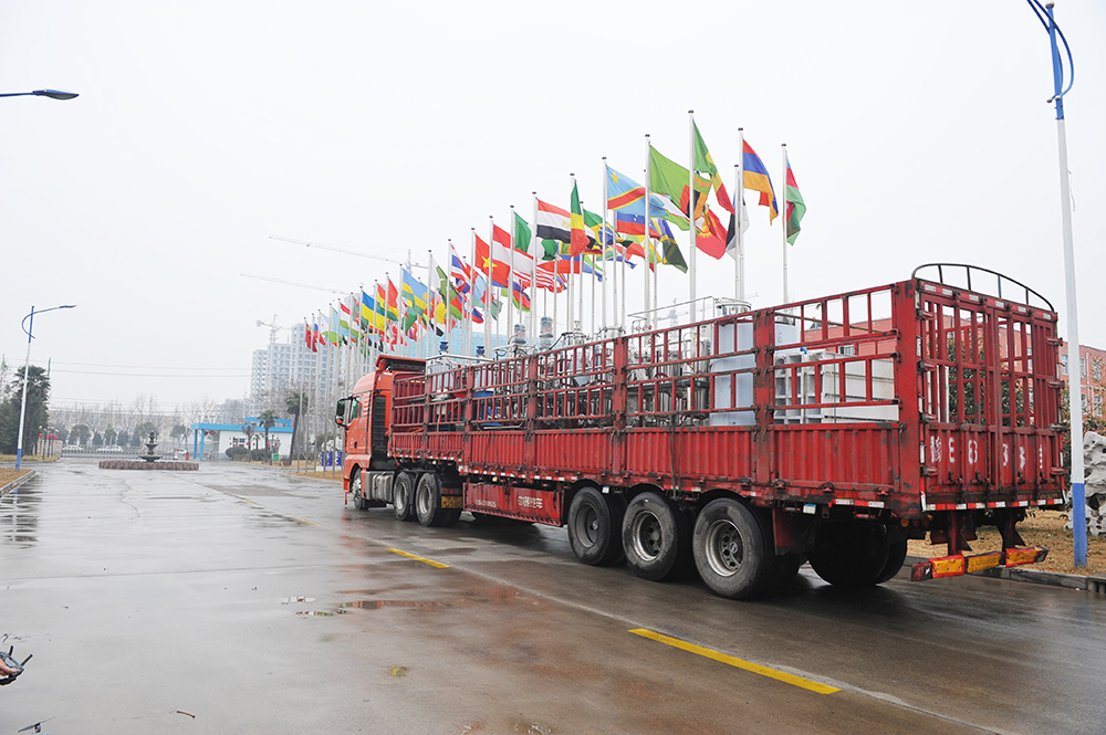 湖北省某公司訂購華泰智能裝備集團6T茶籽榨油，0.5T精煉及脫蠟項目正式發(fā)貨完成