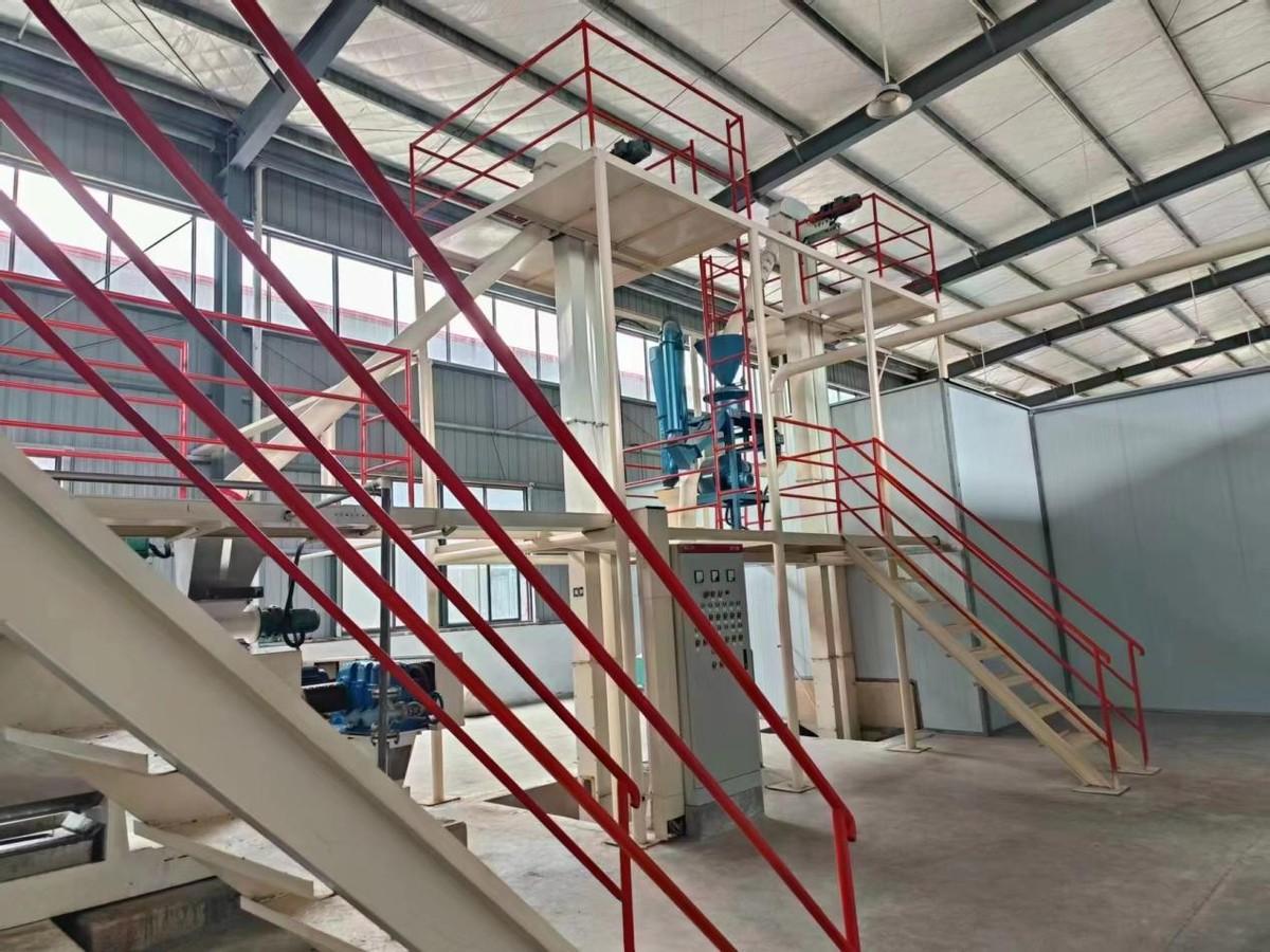 華泰集團(tuán)設(shè)計(jì)制造的日處理6T茶籽制油，500kg精煉脫蠟項(xiàng)目交付